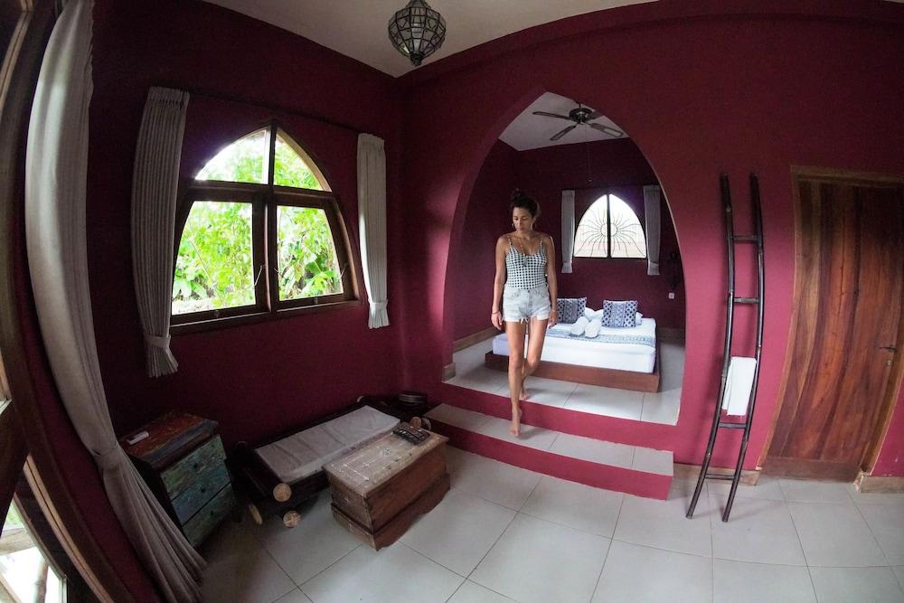Owa Areguling * Kuta (Lombok)