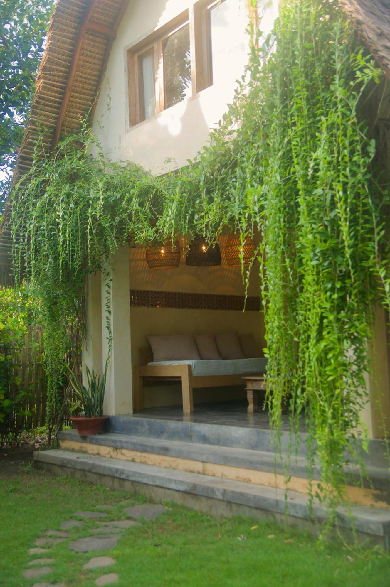 Owa Areguling Lodge Kuta (Lombok)