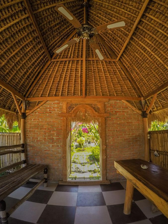 Owa Areguling * Kuta (Lombok)