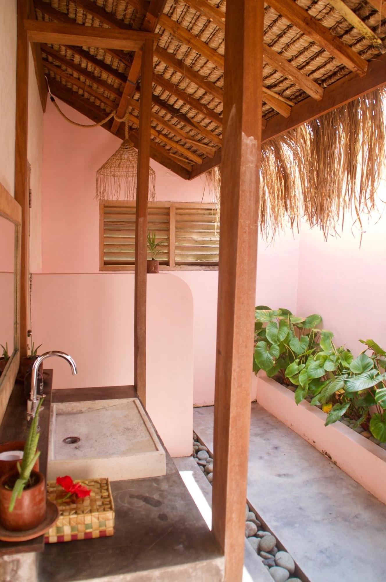 Owa Kuta (Lombok)